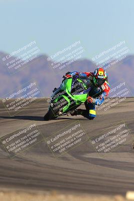 media/Dec-10-2023-SoCal Trackdays (Sun) [[0ce70f5433]]/Turn 12 (2pm)/